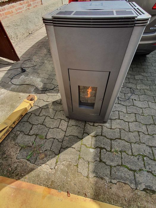 Пелетна печка на австрийската фирма Haas und Sohn,8 kw