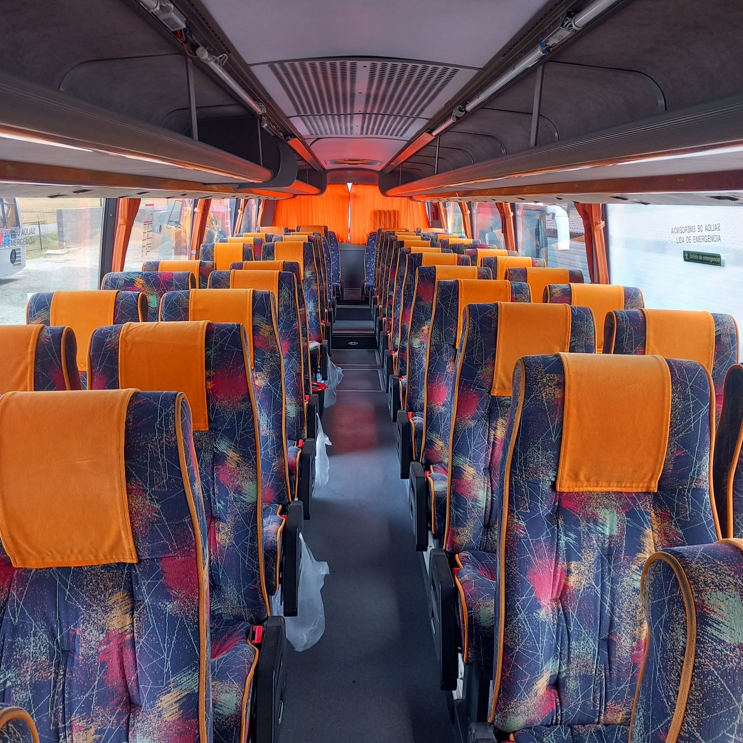 Transport Persoane cu Autocar Turistic ,Ocazionale!