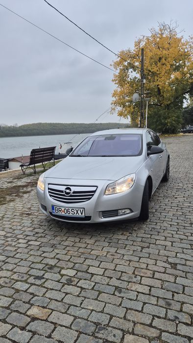 De Vinzare Opel Insignia