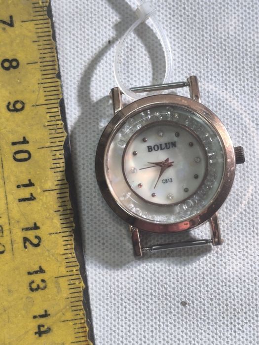 Кварцевые часы BOLUN