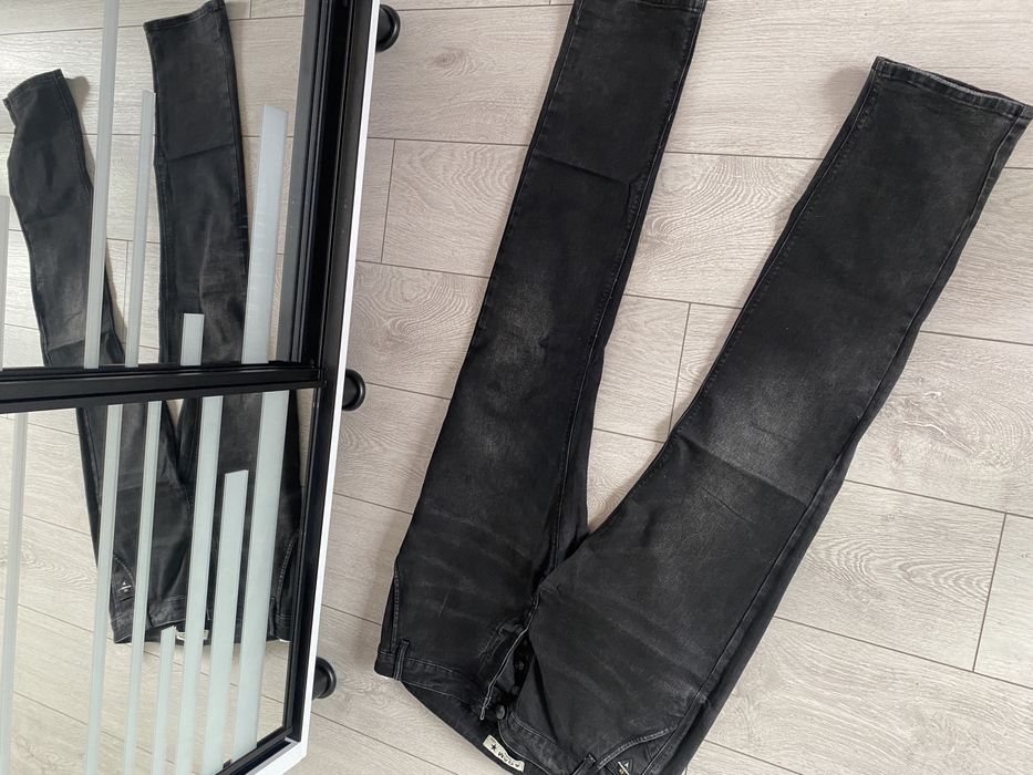 Blugi denim barbati, culoarea negru cu gri