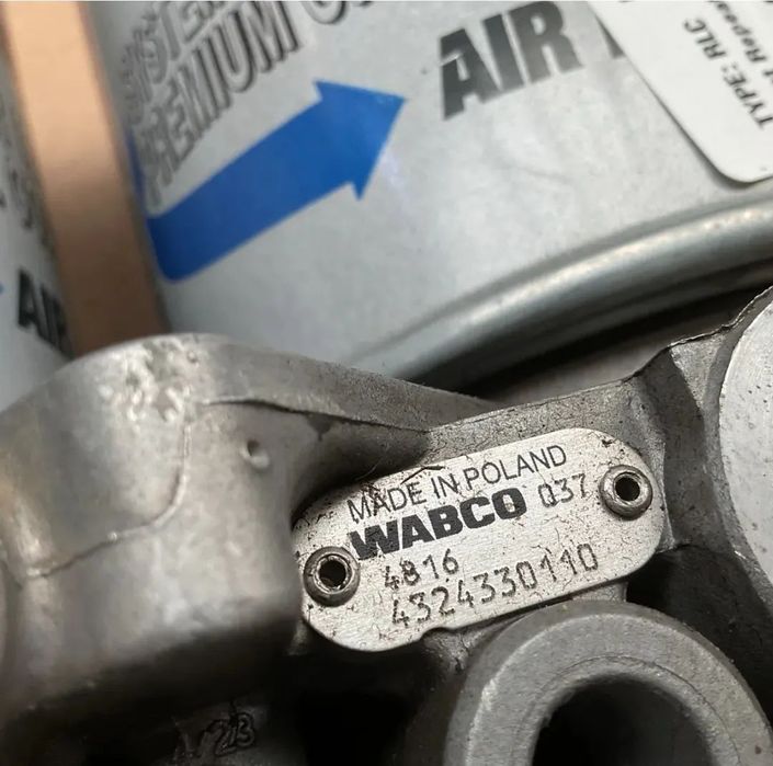 WABCO Air Dryer - Twin 4324330110