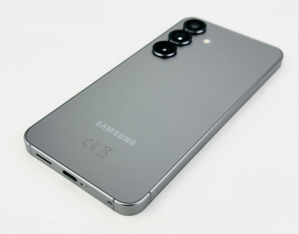 НОВ! Samsung Galaxy S25 5G 256GB 12RAM Silver 2г. Гаранция!