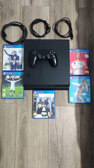 Playstation PS4 plus 5 jocuri