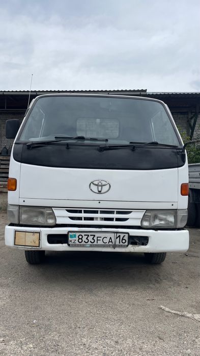 Продам автомобиль Toyota Dyna