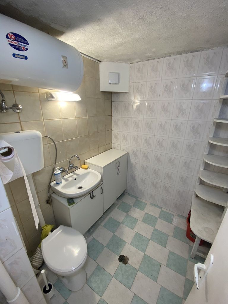 Продава се Едностаен апартамент в с. Лозен, Област Стара Загора - 42 кв.м за 2977 €/кв.м - Снимка #5
