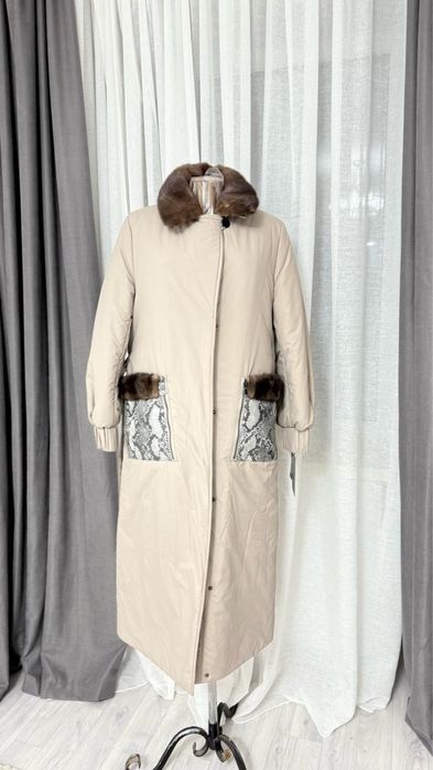 стегенная куртка верхблюжии мех с норковым воротником