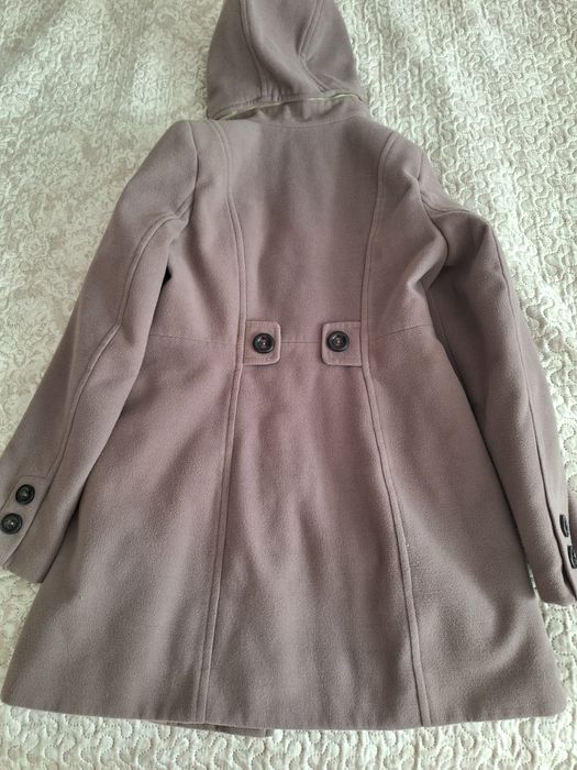 Palton cu glugă detașabilă