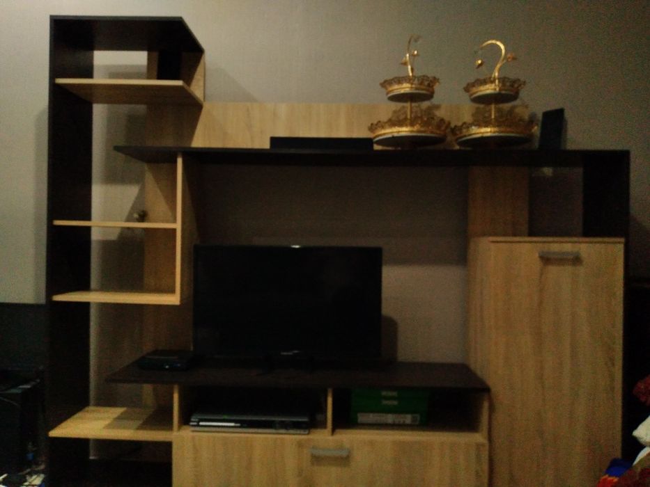 горка для телевизора