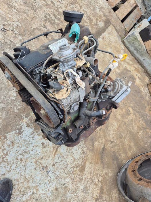 Двигател 1.6тд голф 2