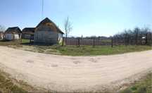 Vand teren intravilan cu casă. 6150mp