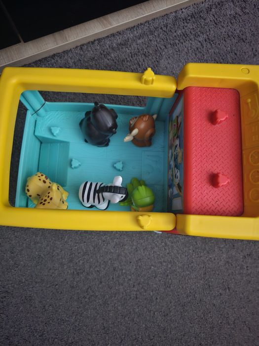 Trenulet cu animale Fisher Price