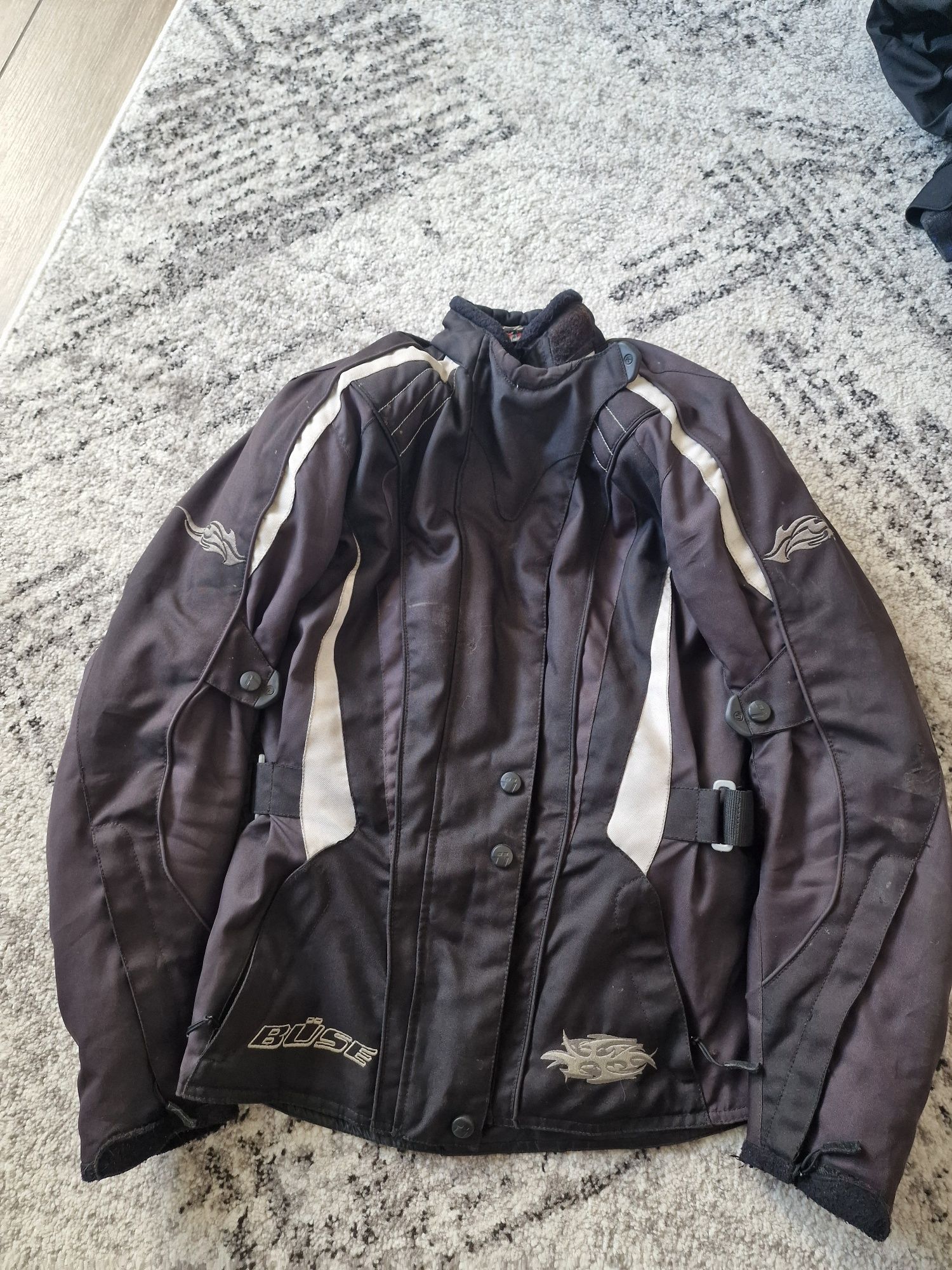 Costum moto dama