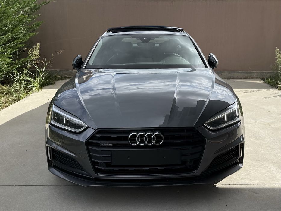 Audi A 5 2 0 TFSI quattro s-line interior / exterior.