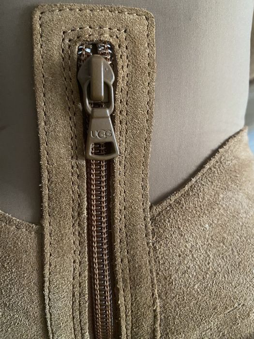 UGG classic dipper