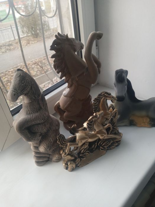 Продаю "Зоопарк"статуэточный