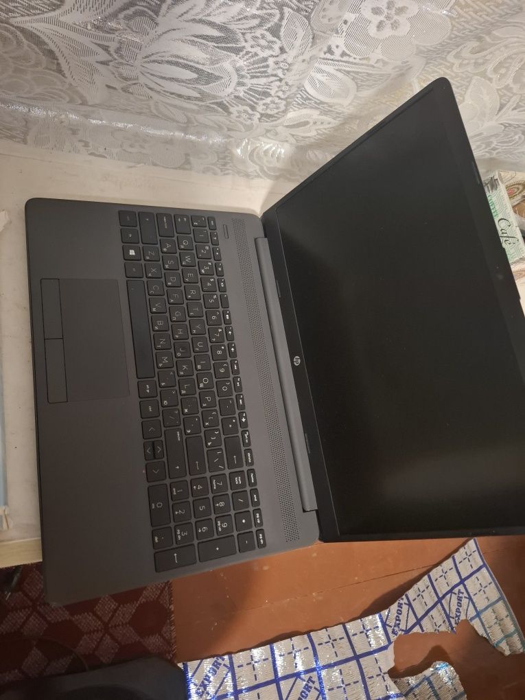 Noutbuk hp intel 5 256 gb
