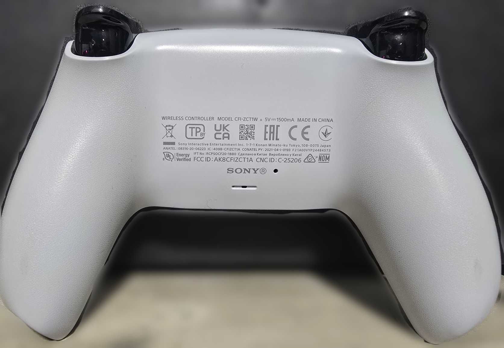 Dualsense Controller Playstation 5 с бездрифтови Hall Effect стикове
