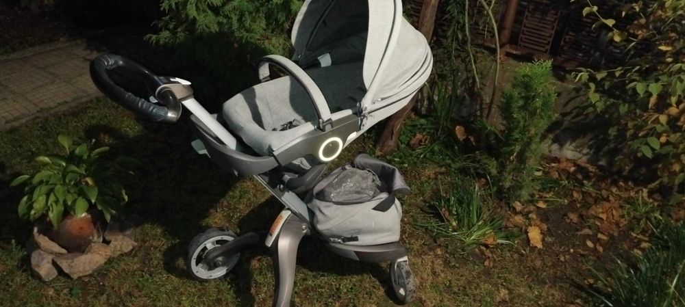Бебешка количка Stokke