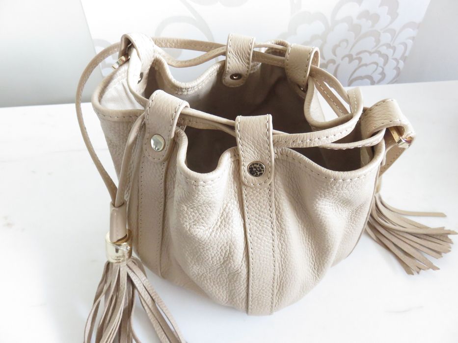 Чанта See by Chloе small Vicki bucket bag, нова