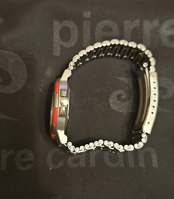 Часовник ORIS  - HI-TECH