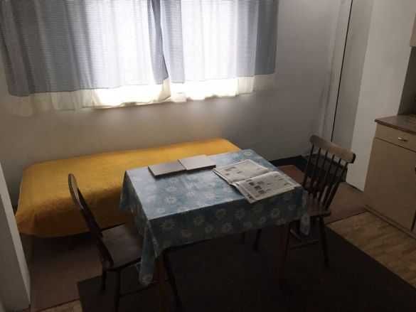 Дава се под наем Едностаен апартамент в Бургас, Меден рудник - зона А - 45 кв.м за 51 € - Снимка #1