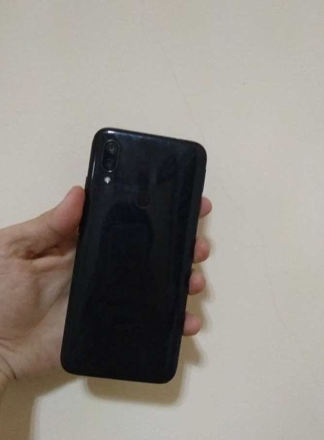 Redmi 7 3/32 xolati yaxshi