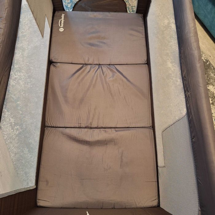 Patut pliabil cu saltea