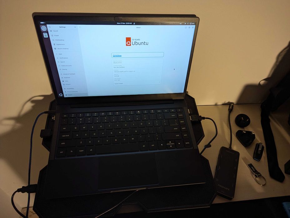 Laptop Star Labs StarBook Mk V; Intel i7 11th Gen. 512GB SSD, 16GB RAM