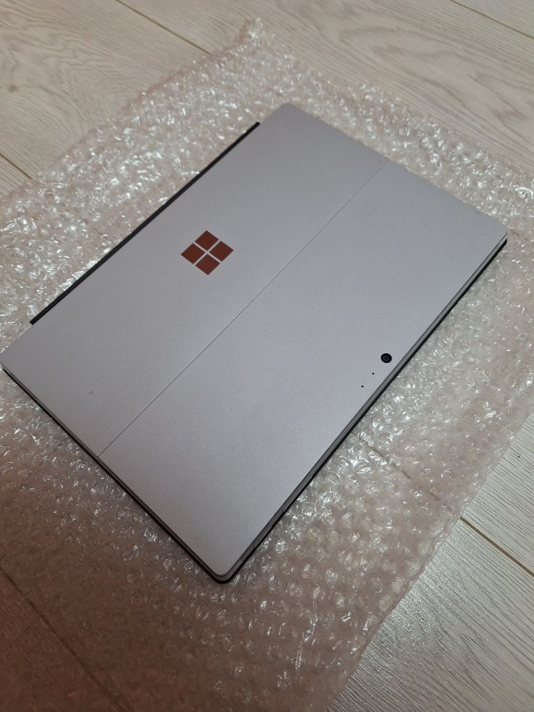 Microsoft Surface Pro5