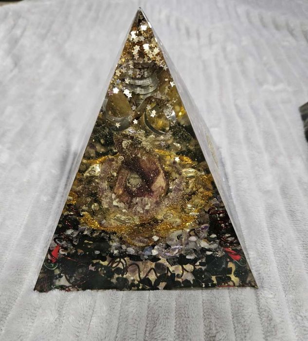 Piramida 16,5x16 cm orgon handmade