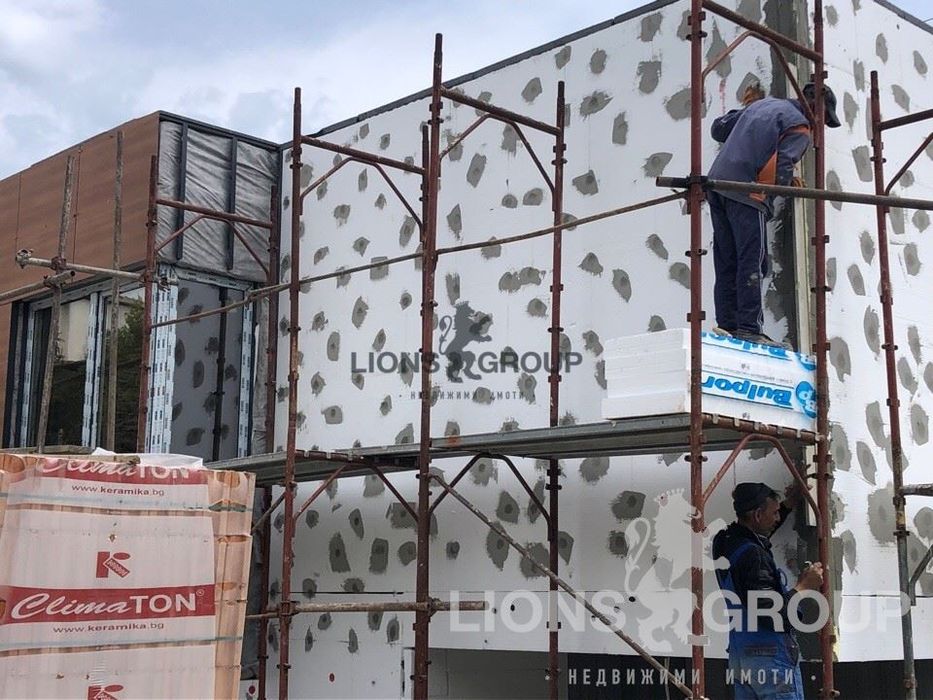 Къща в Варна, област-к.к.Златни пясъци площ 165 цена 246000