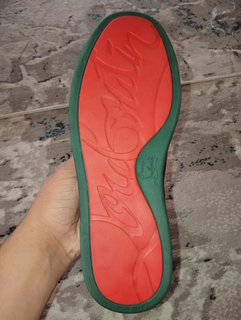 LOUBOUTIN 300min 1/1