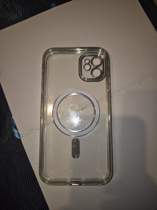 Husa Iphone 12 -11 silicon originala .