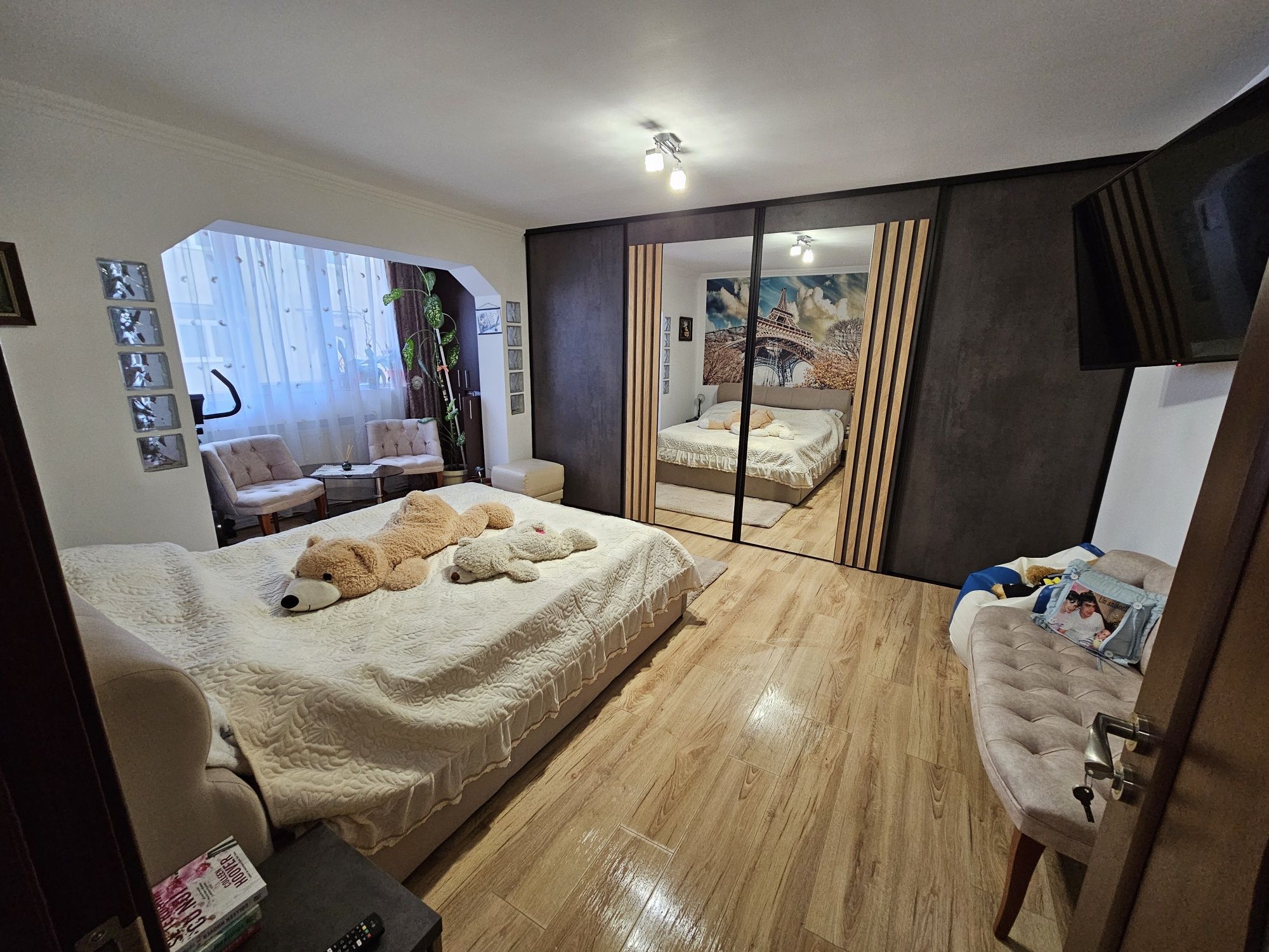 Apartament 4 camere
