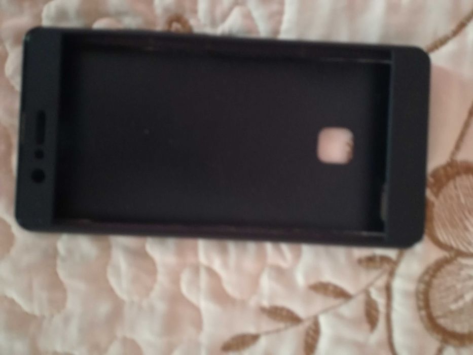 Продавам 360 градусов кейс за Huawei P9 Litle