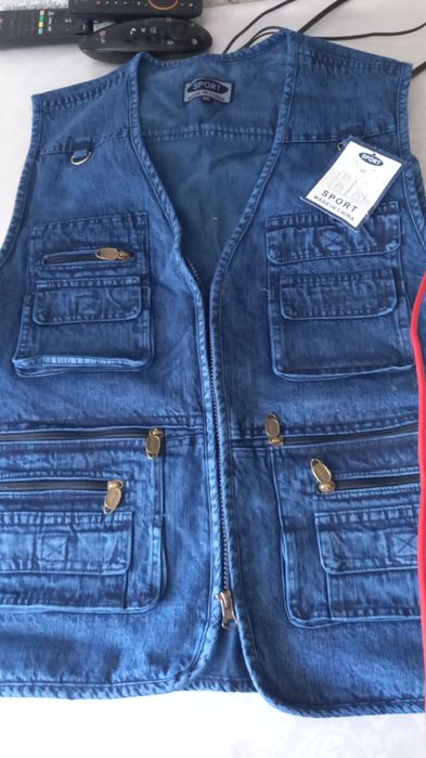 Туфли женские и жилетка мужская