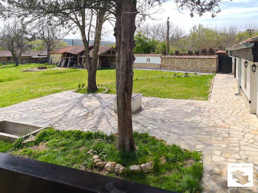 Продава се Къща в с. Хотница, Област Велико Търново - 120 кв.м за 1334 €/кв.м - Снимка #13