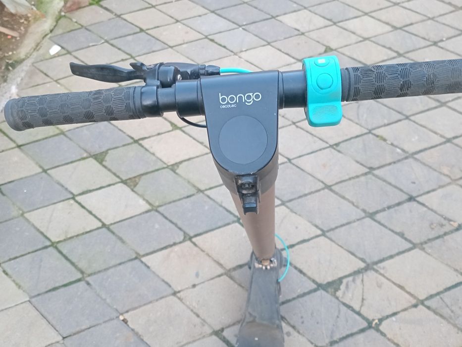 Vând trotineta electrica  urgent  preț  550 lei neg