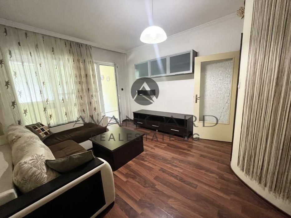 Продава се Тристаен апартамент в Пловдив, Кършияка - 90 кв.м за 1510 €/кв.м - Снимка #1