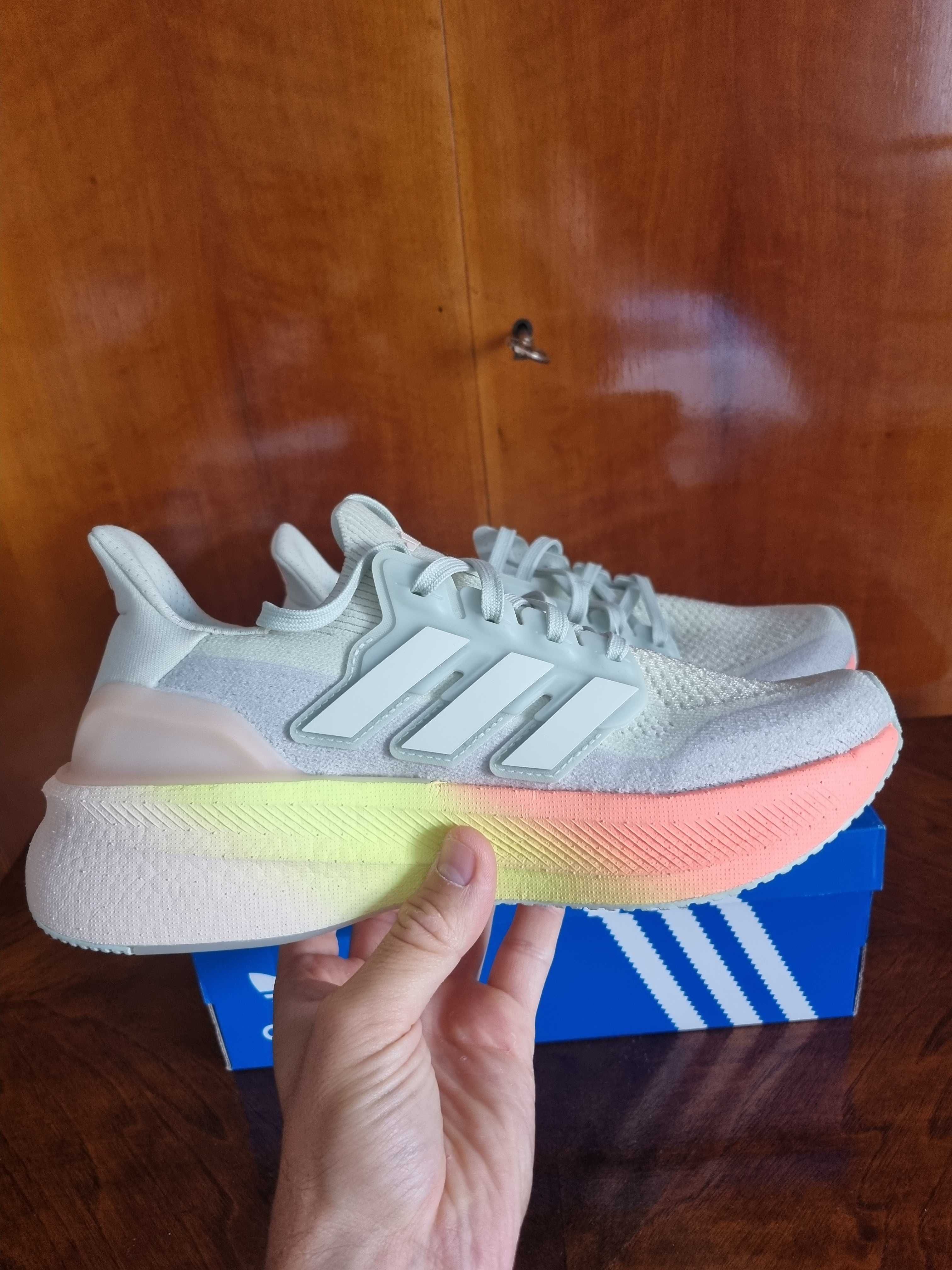 Adidas Ultraboost 5 (nu nike,hoka,asics,new balance)
