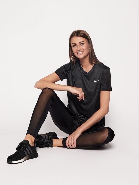 Дамски тениски Nike / Един модел/ 2 цвята