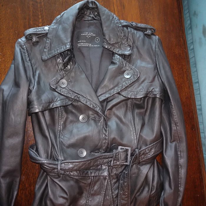 Уникално дамско кожено яке на английската марка All Saints