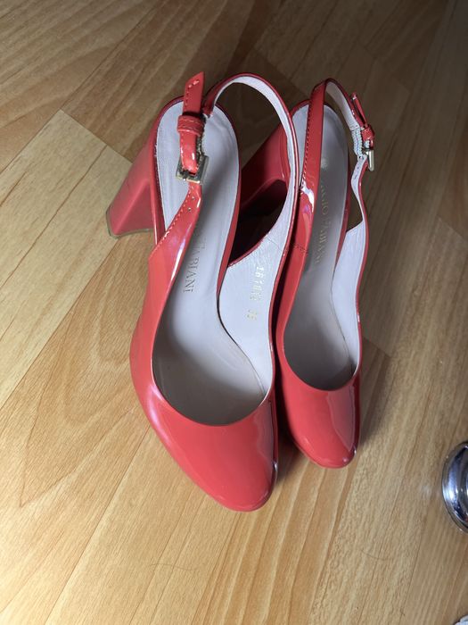 Женские туфли