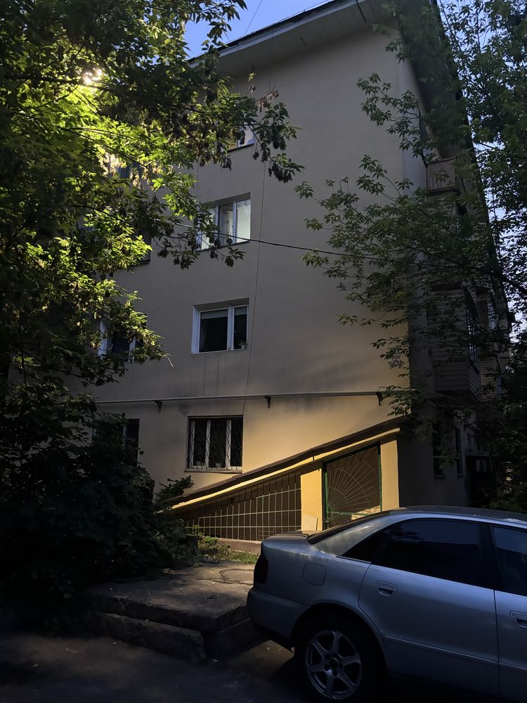 Продаю кв 2 комн в центре