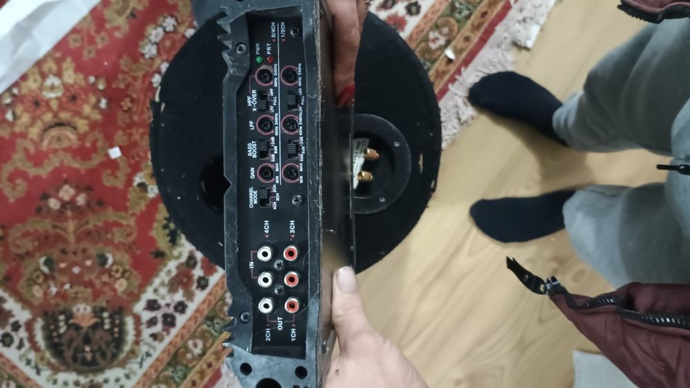 Vând subwoofer și statie