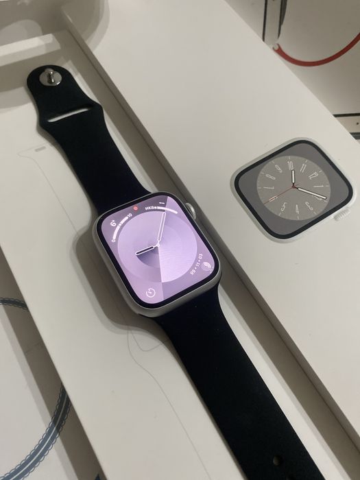 Apple Watch 8 45mm + GPS