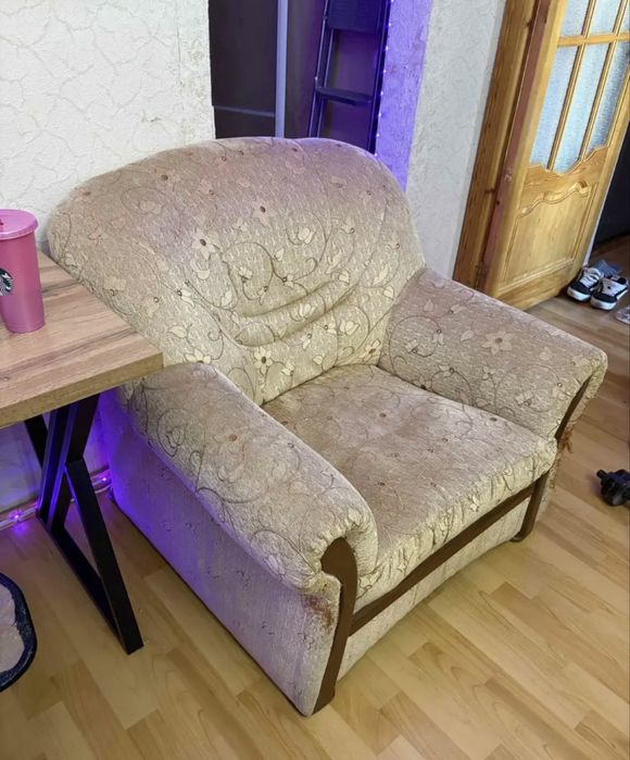 Большое кресло!!!