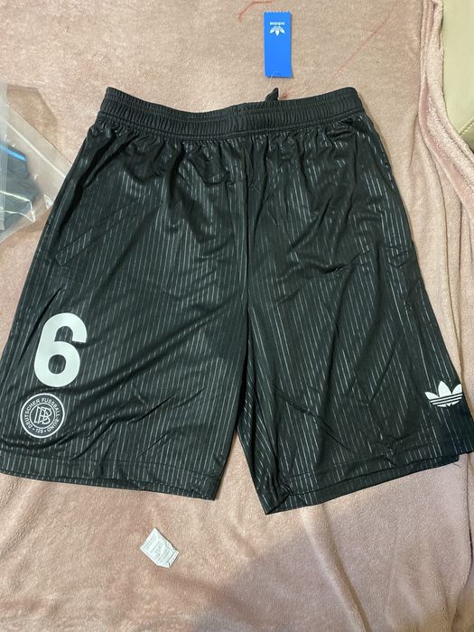 Panataloni scurti Adidas
