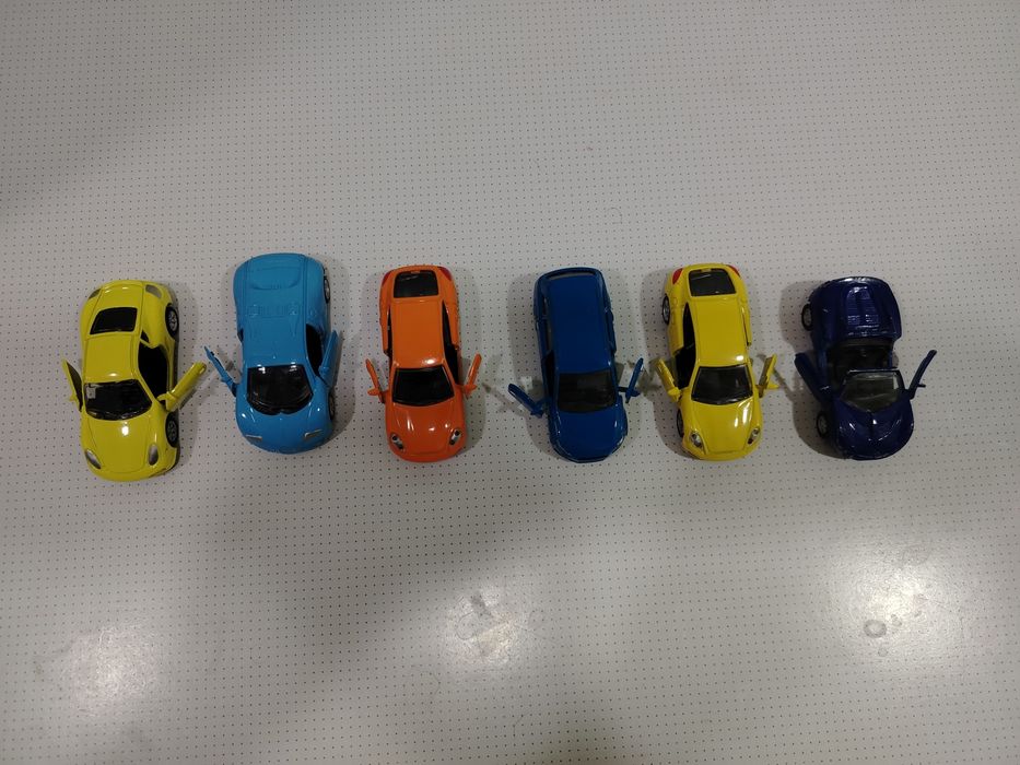 Детские модельные машинки
